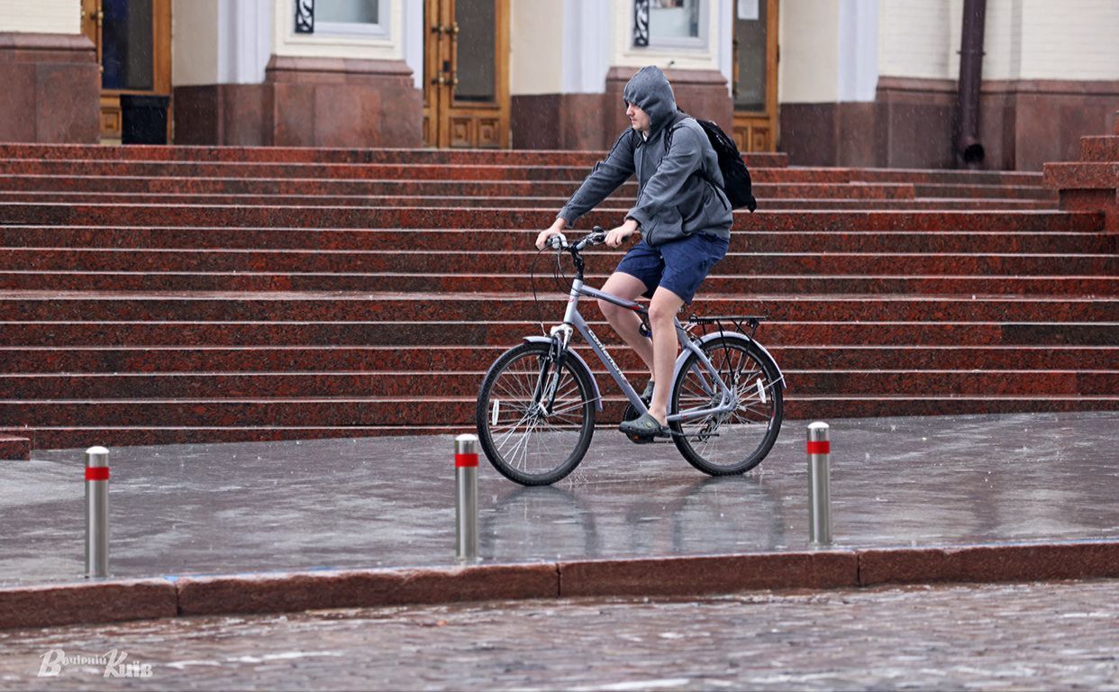 Літній дощ. Фото: Борис Корпусенко