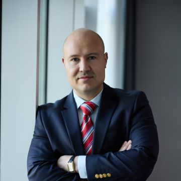 Андрій Охотніков