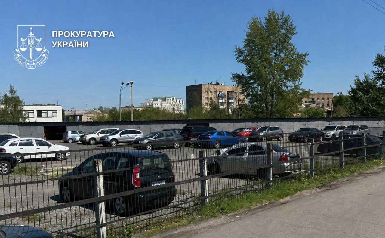 Стоянку облаштували на ділянці по проспекту Свободи. Фото: Прокуратура України