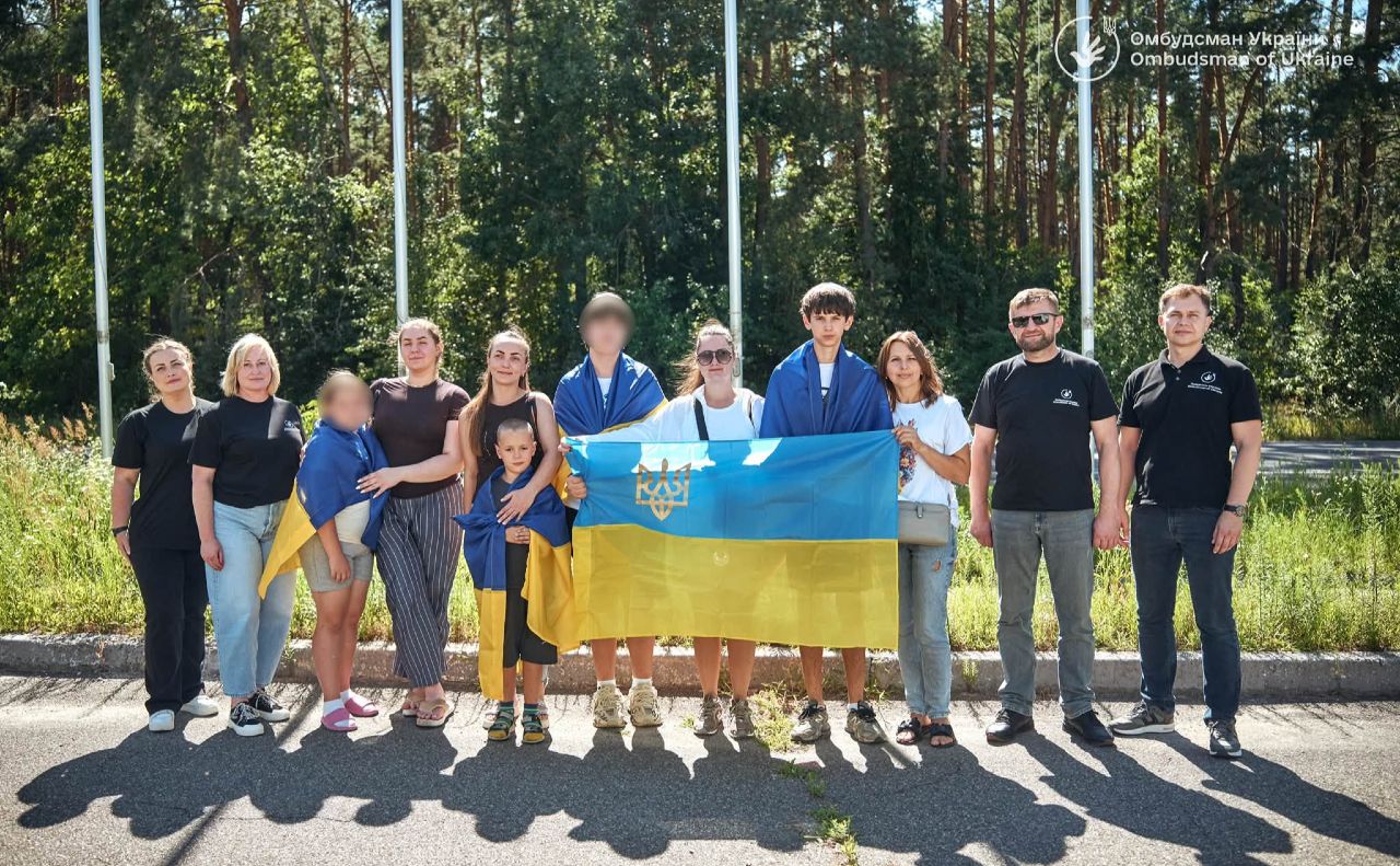 Повернення дітей. Фото: фб-сторінка Дмитра Лубінця