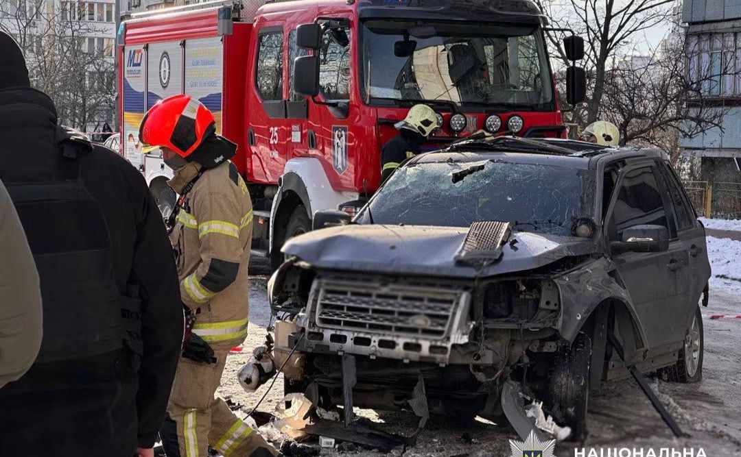 Киянка підірвала автомобіль військовослужбовця. Фото: Національна поліція України