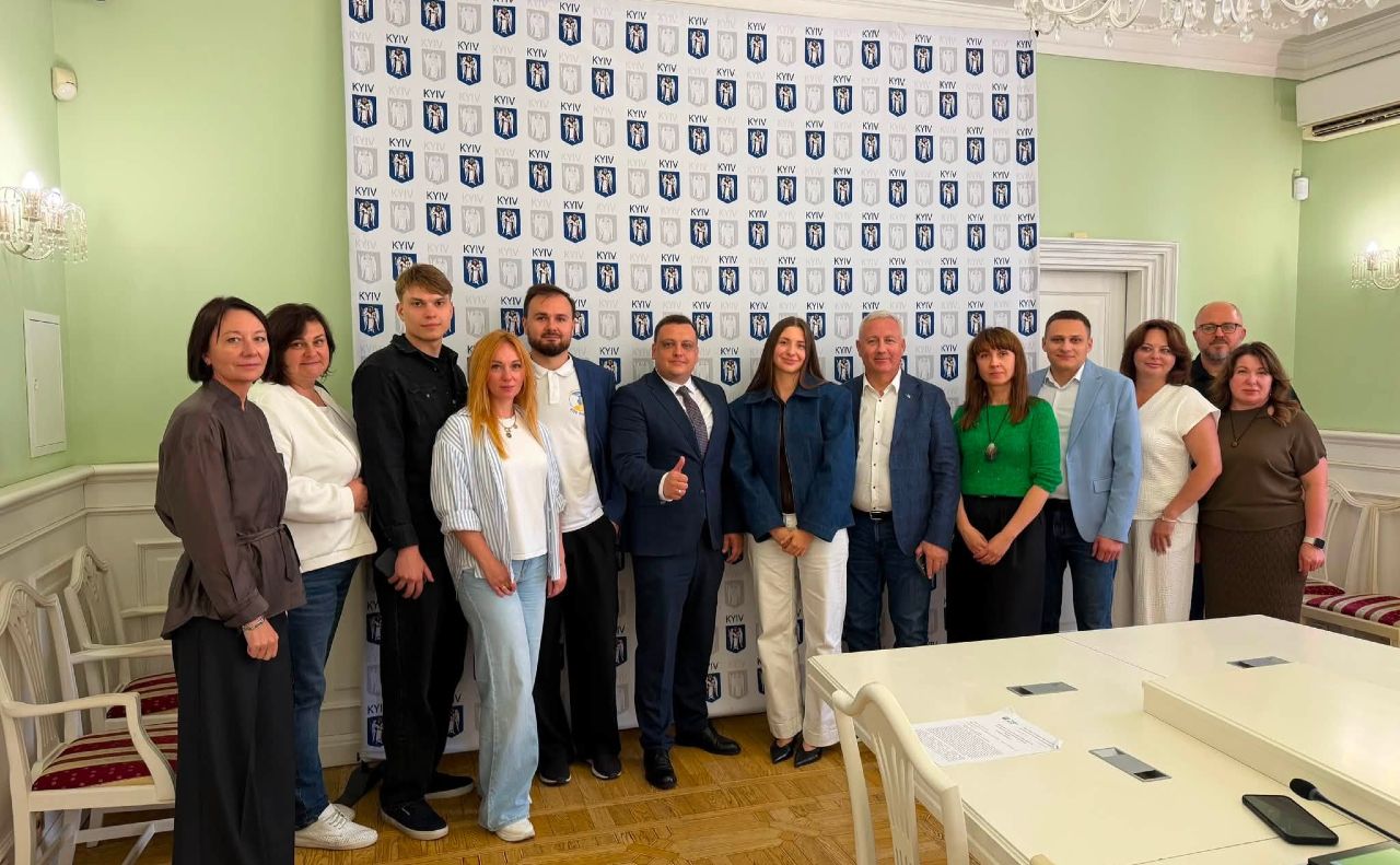 Учасники засідання. Фото Ради з питань внутрішньо переміщених осіб