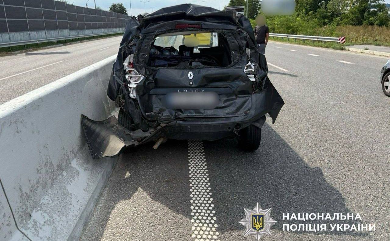 Renault Lodgy на місці ДТП. Фото: Поліція Київщини