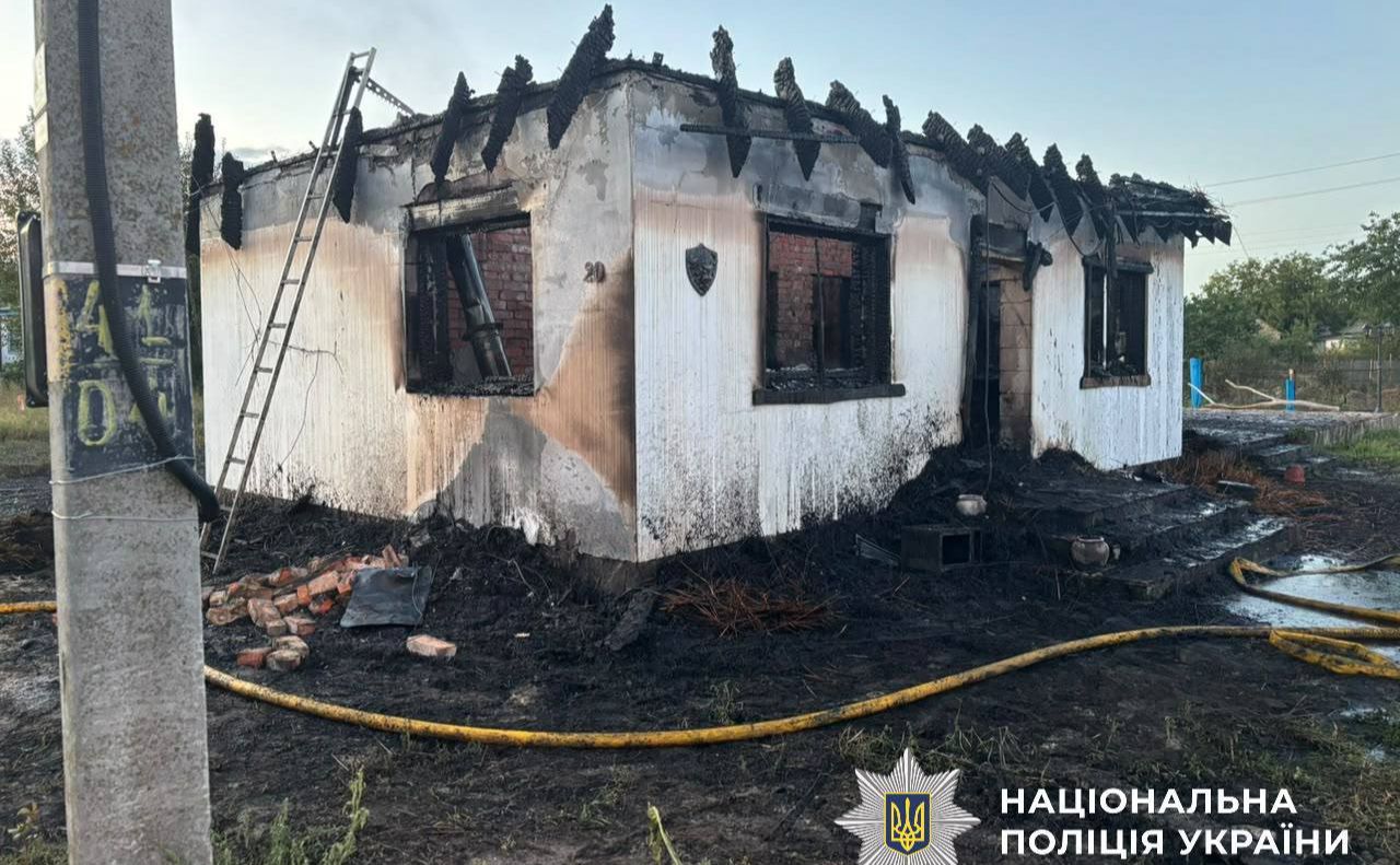 У будинку в селі Літки виникла пожежа. Фото: Поліція Київщини