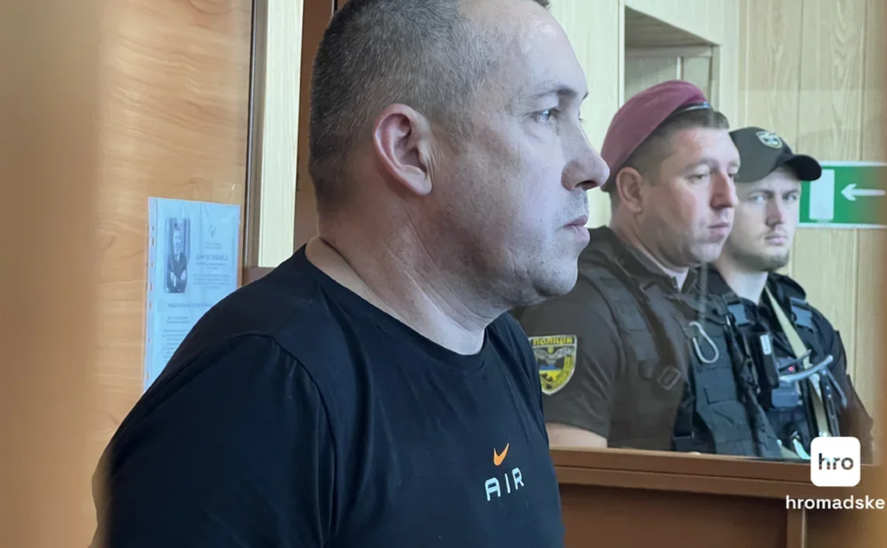 Командир 155 механізованої бригади Станіслав Лучанов у залі суду, 14 липня 2026 року. Фото: Громадське