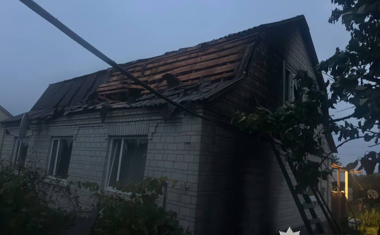 Ворог атакував Київщину ударними дронами та балістикою