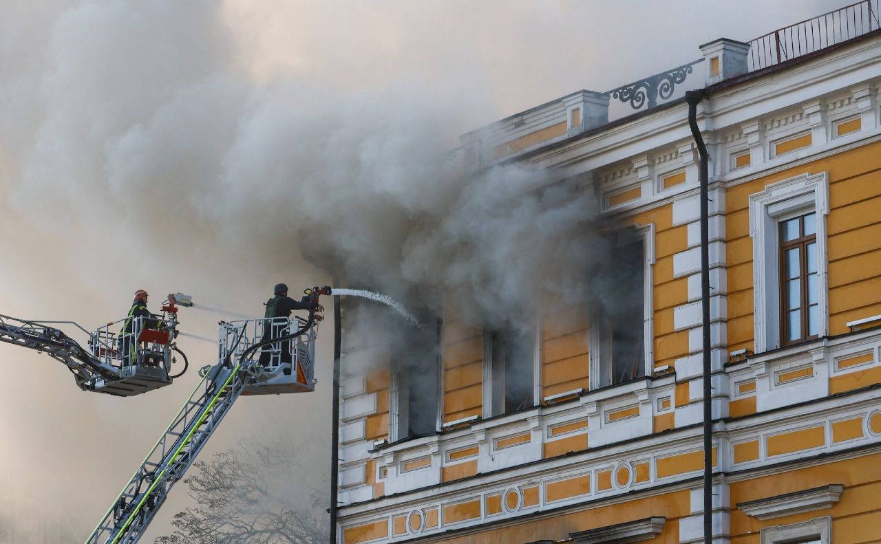 Пожежа на вулиці Володимирській. Фото: Андрій Бутенко у Фейсбук