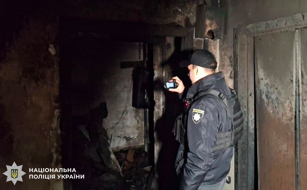 Правоохоронці фіксують наслідки російських ударів по столиці. Фото: Нацполіція