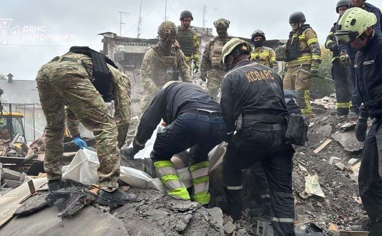 Понад 8 годин під завалами: у Запоріжжі врятували жінку. ВІДЕО
