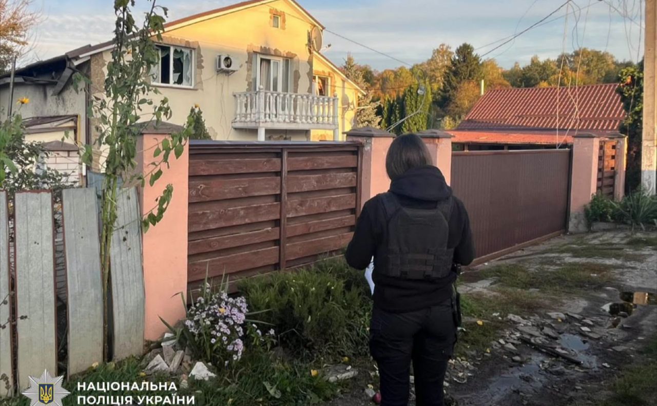 Поліція документує наслідки російських ударів. Фото: Нацполіція