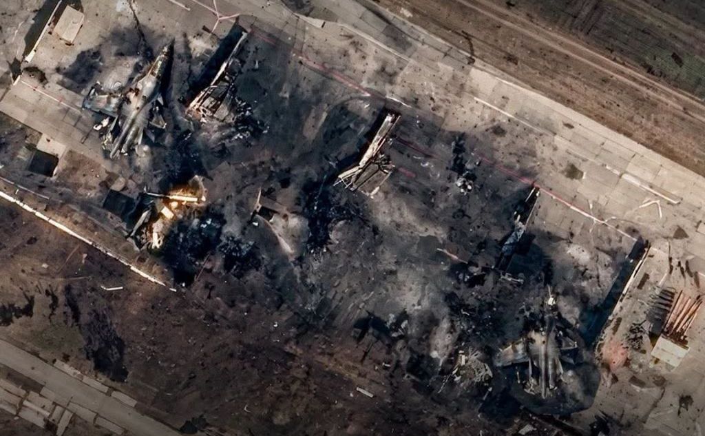 Результати ударів про російській авіабазі «Борисоглєбськ». Фото: Міноборони України у Телеграм