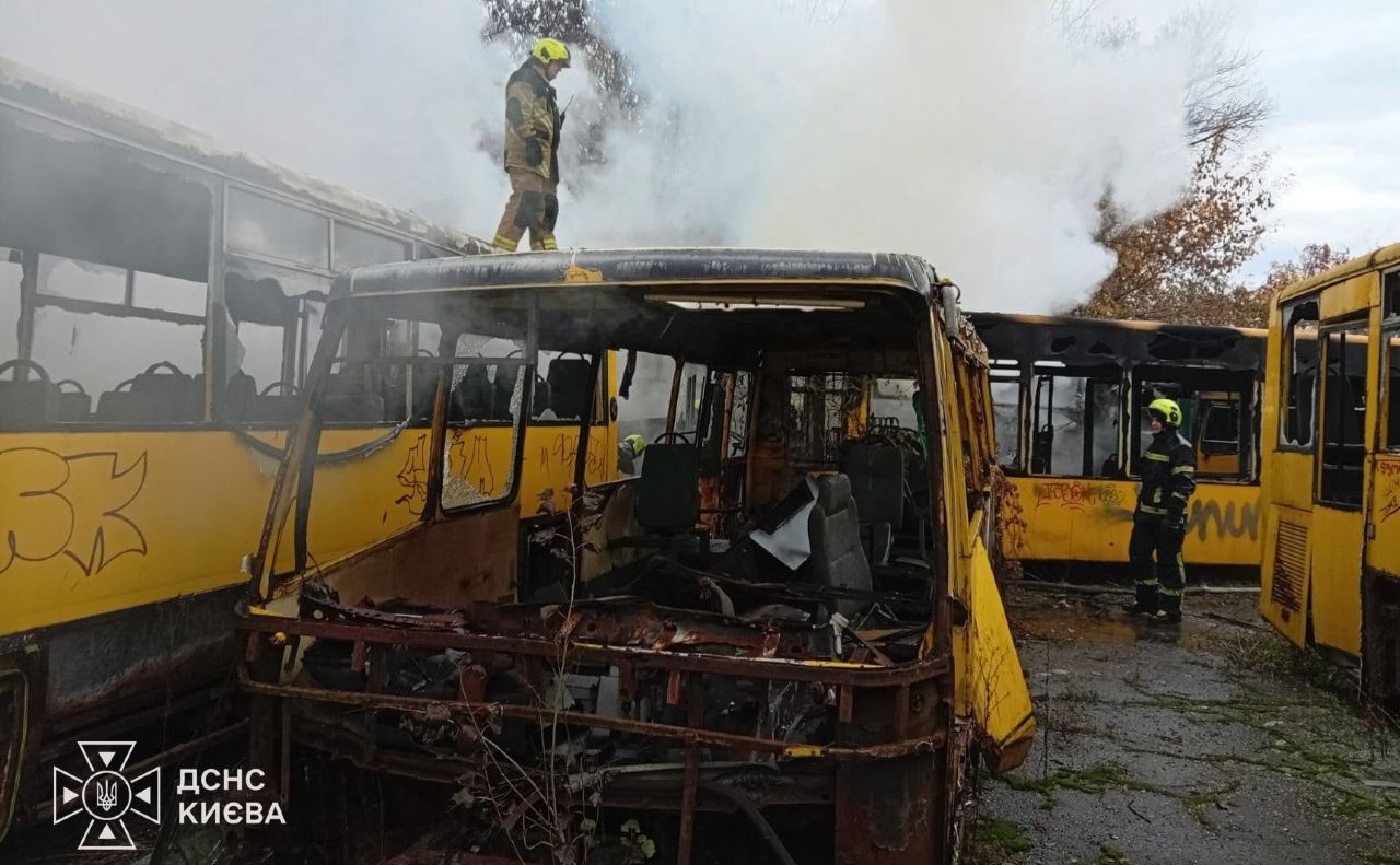 Причину займання встановлюватимуть правоохоронці. Фото: ДСНС