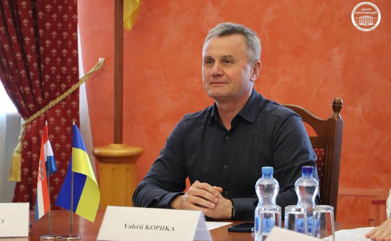 Більшість проголосували за Валерія Копійку. Фото: Центр комунікацій КНУ ім. Шевченка