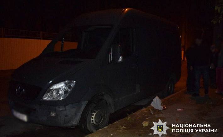 Автомобіль підозрюваних. Фото: Національна поліція України