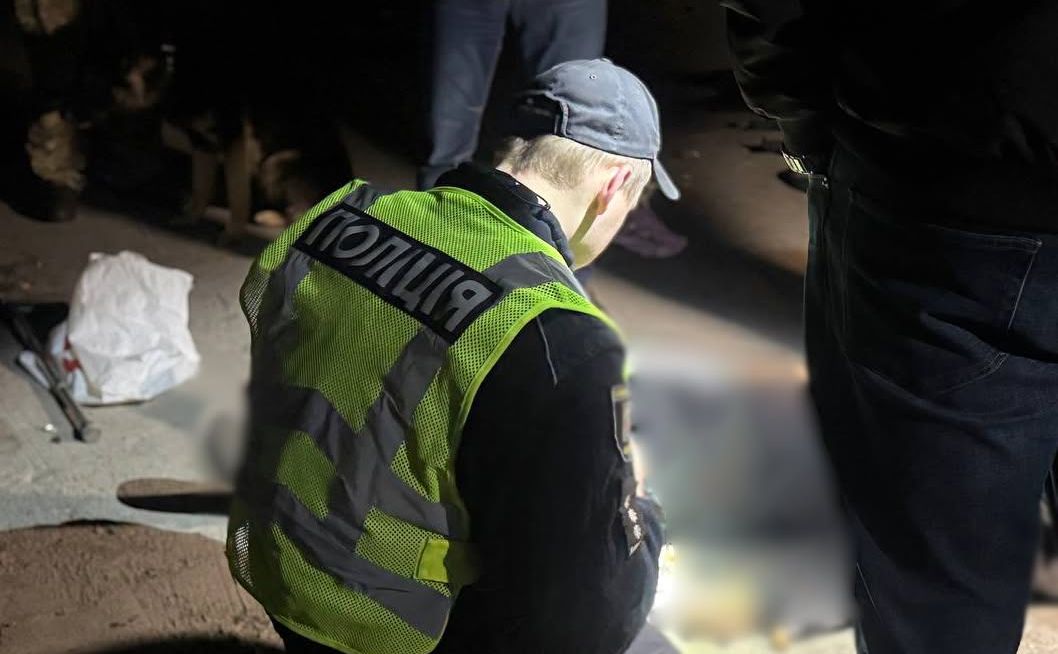 Поліція проводить документування на місці злочину. Фото: поліція Києва
